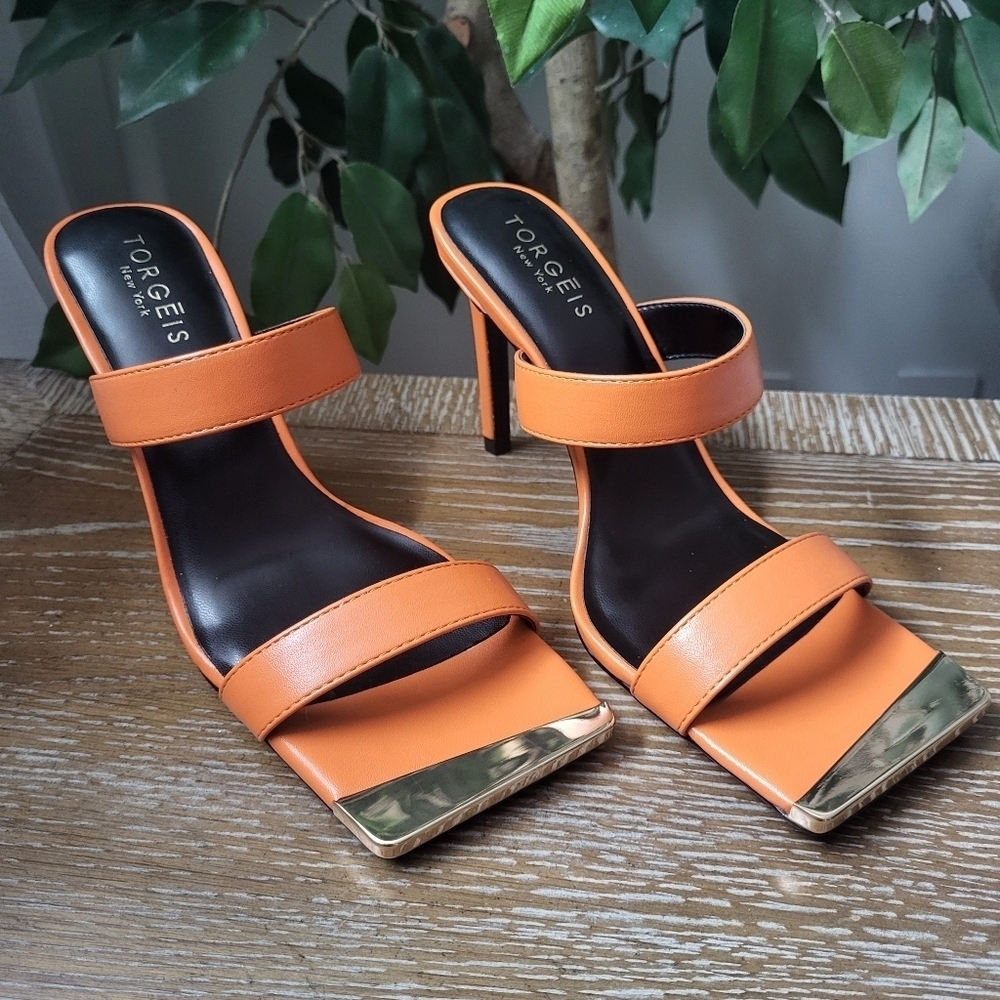 NWT Torgeis Antilles Women's Orange Sandals Square Toe Size 6.5